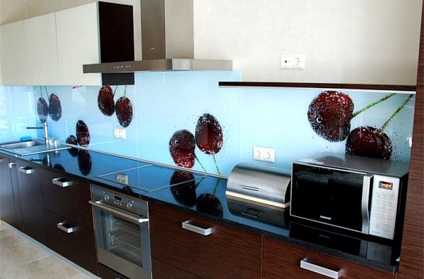 Кухонный фартук из стекла в Екатеринбурге